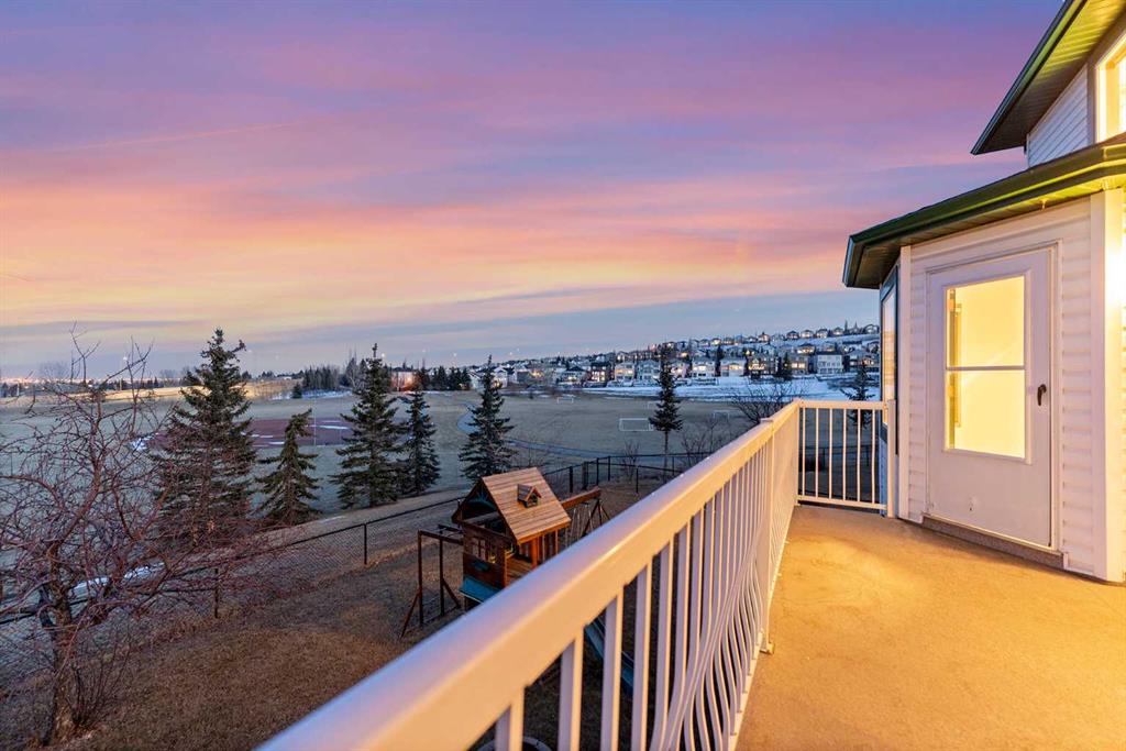 Picture of 163 Edgeridge View NW, Calgary Real Estate Listing