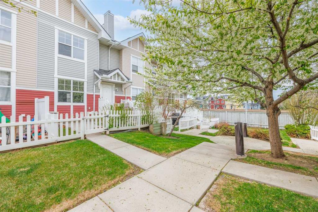 Picture of 3218 New Brighton Gardens SE, Calgary Real Estate Listing
