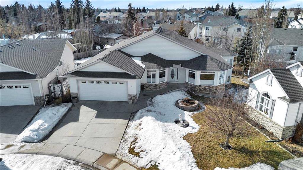 Picture of 6 Wheeler Place E, Strathmore Real Estate Listing