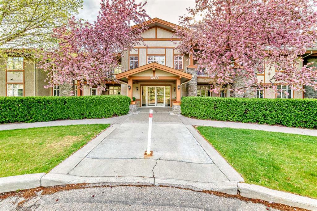 Picture of 3215, 3215 Lake Fraser Court SE, Calgary Real Estate Listing