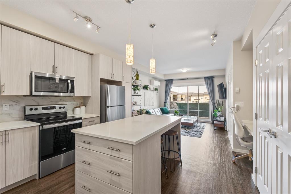 Picture of 6417, 151 Legacy Main Street SE, Calgary Real Estate Listing