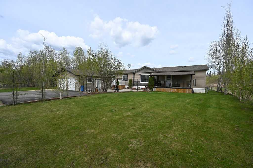 Picture of 2971 Townsite Crescent , Calling Lake Real Estate Listing