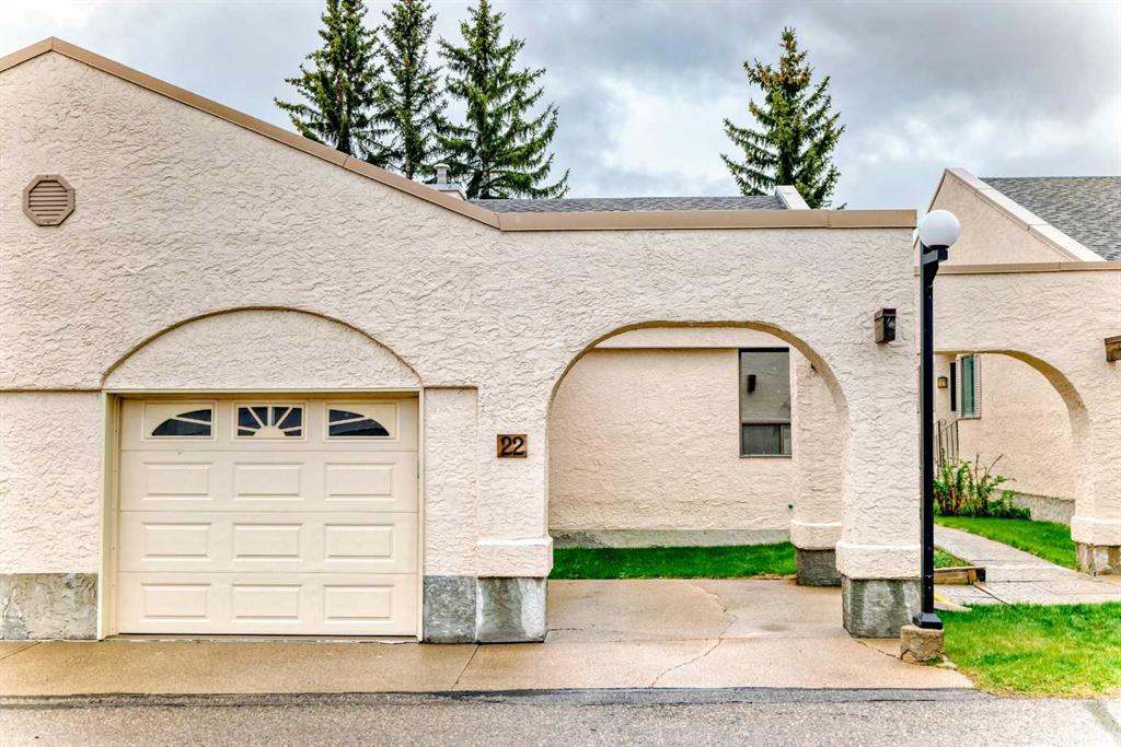 Picture of 22 Sandarac Circle NW, Calgary Real Estate Listing