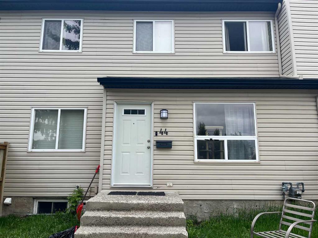 Picture of 44, 20 Alford Avenue , Red Deer Real Estate Listing
