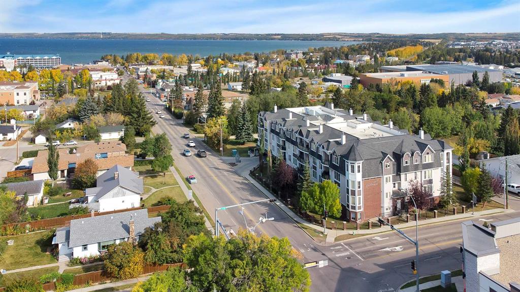 Picture of 208, 4707 50 Street , Sylvan Lake Real Estate Listing