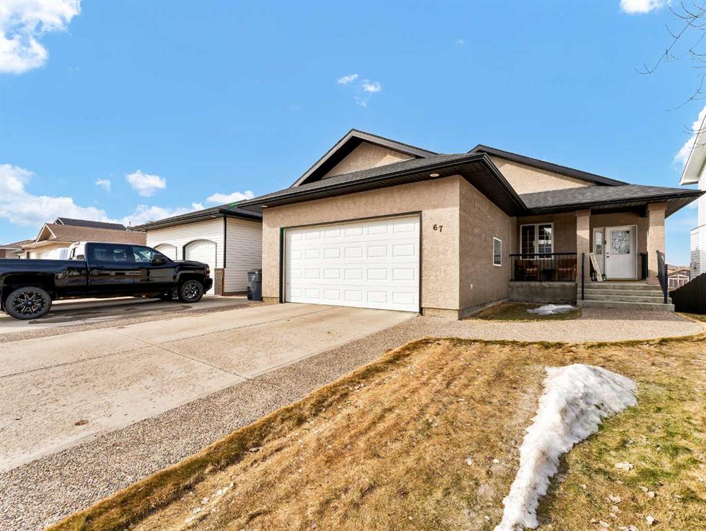 Picture of 67 Sundown Road SW, Medicine Hat Real Estate Listing