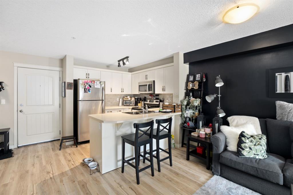 Picture of 109, 406 Cranberry Park SE, Calgary Real Estate Listing