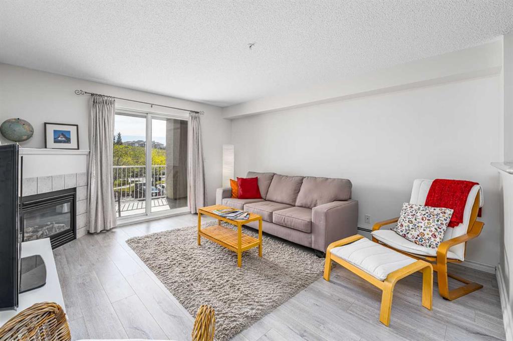 Picture of 204, 2000 Citadel Meadow Point NW, Calgary Real Estate Listing