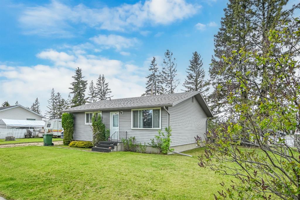 Picture of 5602 53 STREET  , Ponoka Real Estate Listing