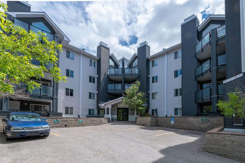 Picture of 117, 30 Sierra Morena Mews SW, Calgary Real Estate Listing