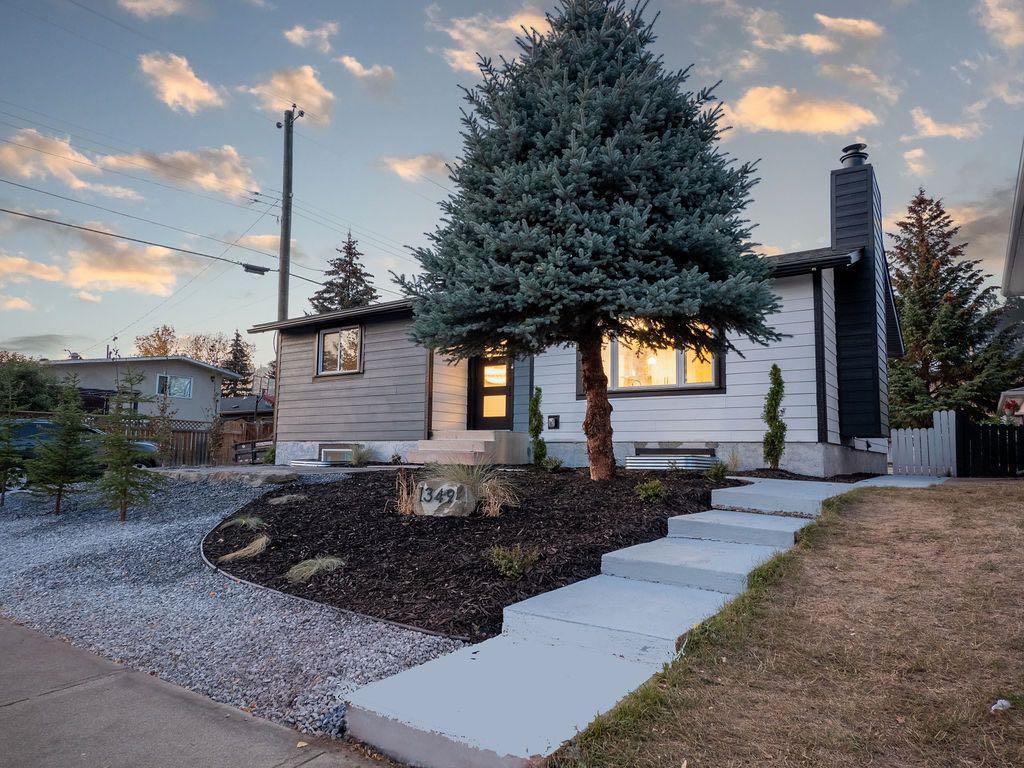 Picture of 1349 Lake Sylvan Drive SE, Calgary Real Estate Listing