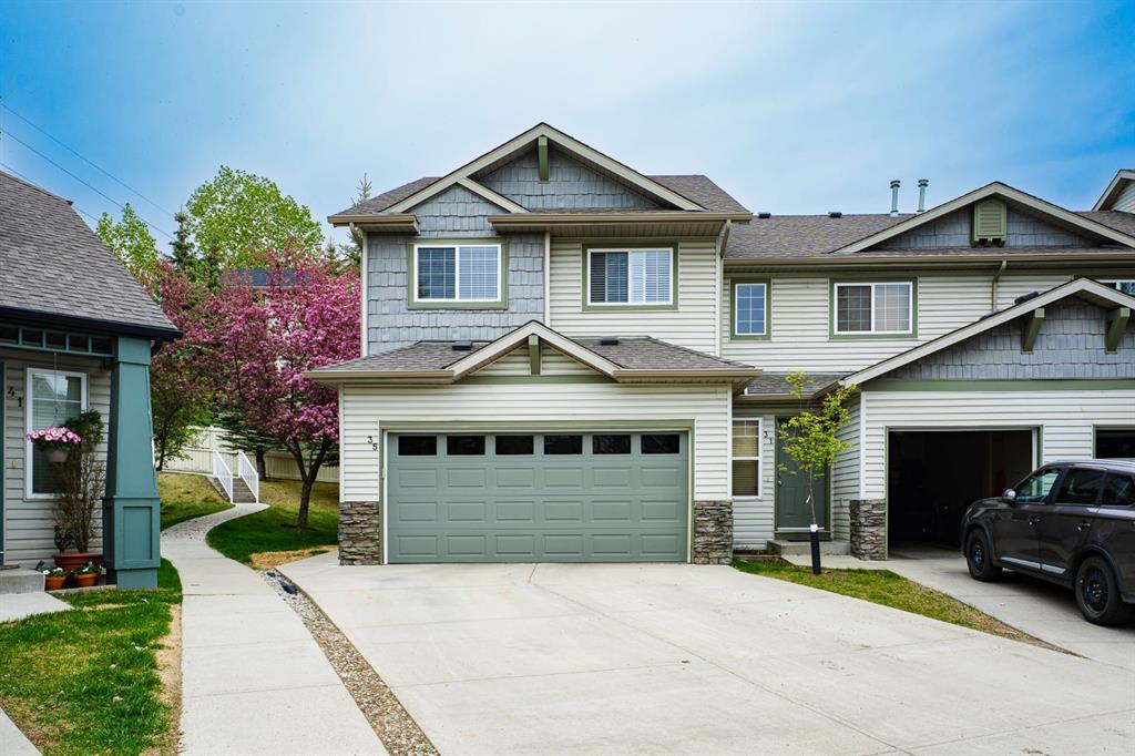 Picture of 35 Eversyde Court SW, Calgary Real Estate Listing