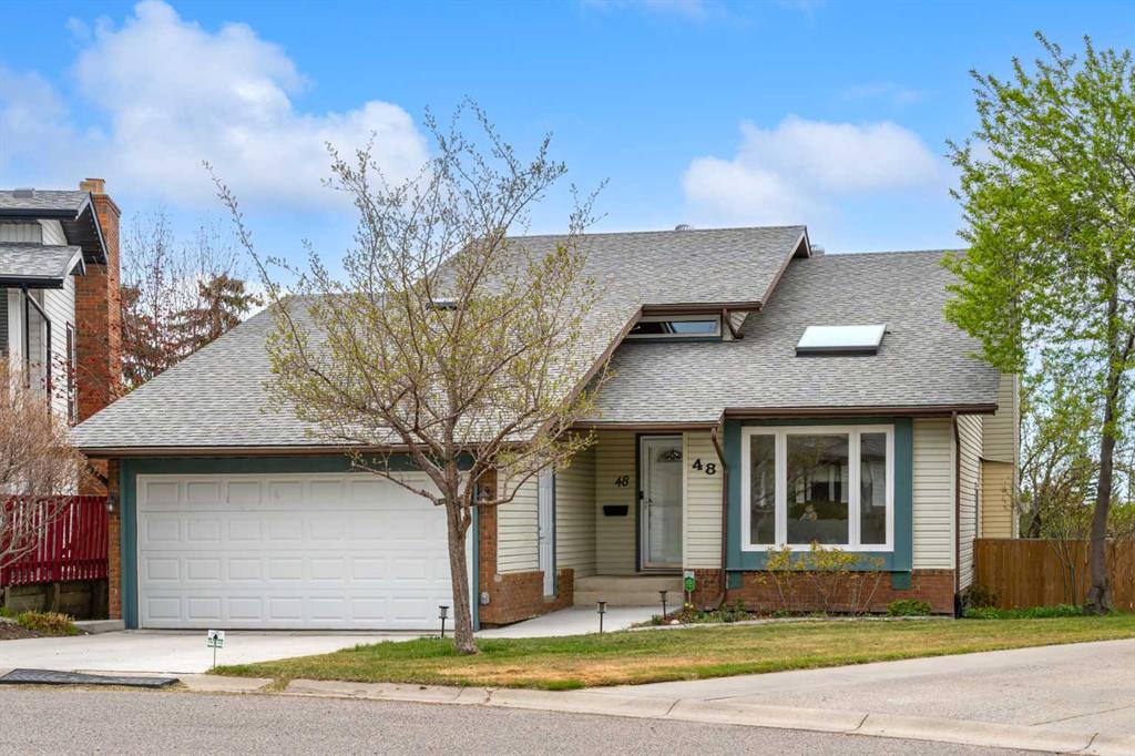 Picture of 48 Hawkwood Way NW, Calgary Real Estate Listing