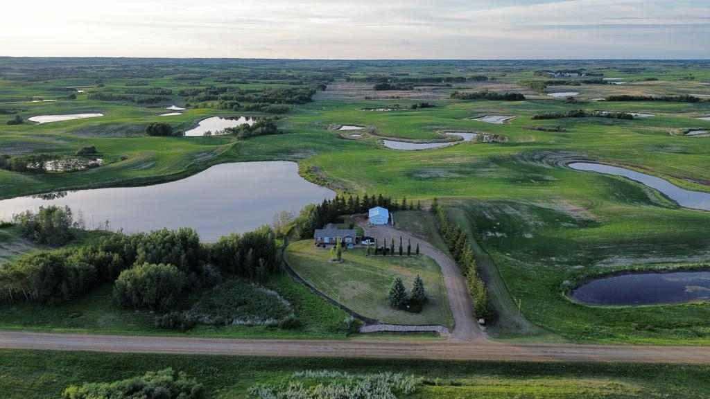 Picture of 19134 Township Road 41-2  , Rural Stettler No. 6, County of Real Estate Listing