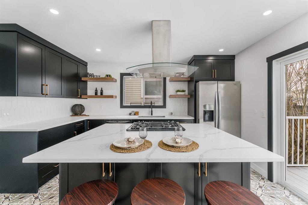 Picture of 395 Millrise Drive SW, Calgary Real Estate Listing