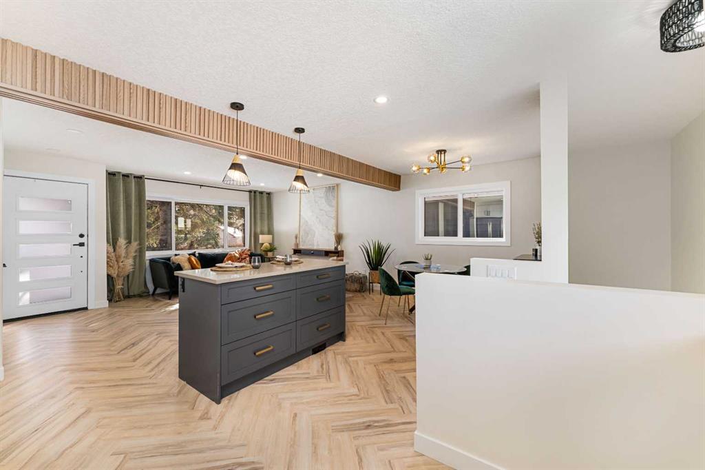 Picture of 115 Havenhurst Crescent SW, Calgary Real Estate Listing