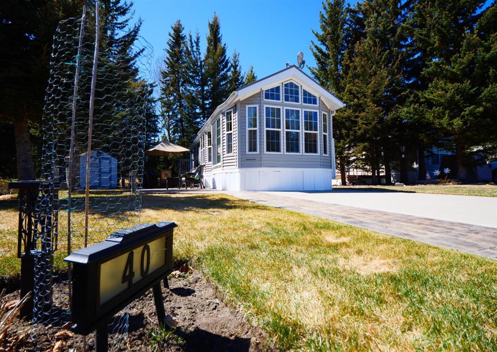 Picture of 40, 32379 Range Road 55  , Rural Mountain View County Real Estate Listing