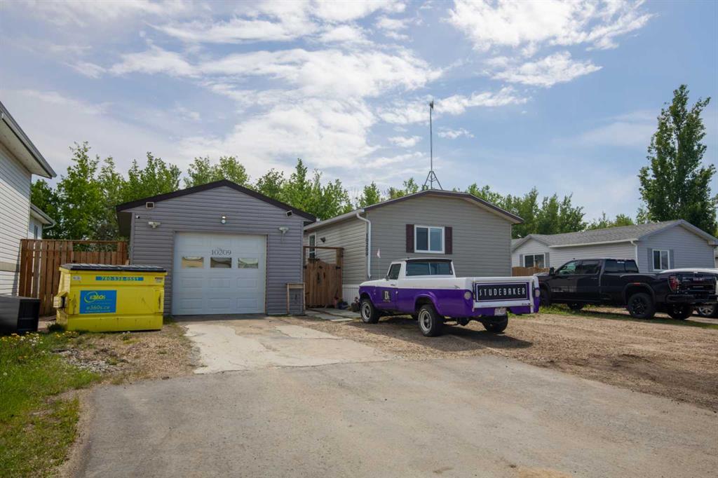Picture of 10209 95 Street , Clairmont Real Estate Listing