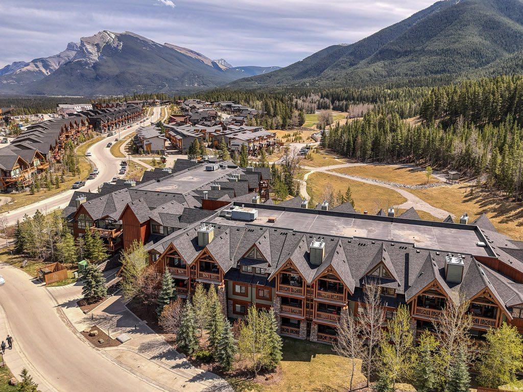 Picture of 111, 106 Stewart Creek Landing , Canmore Real Estate Listing