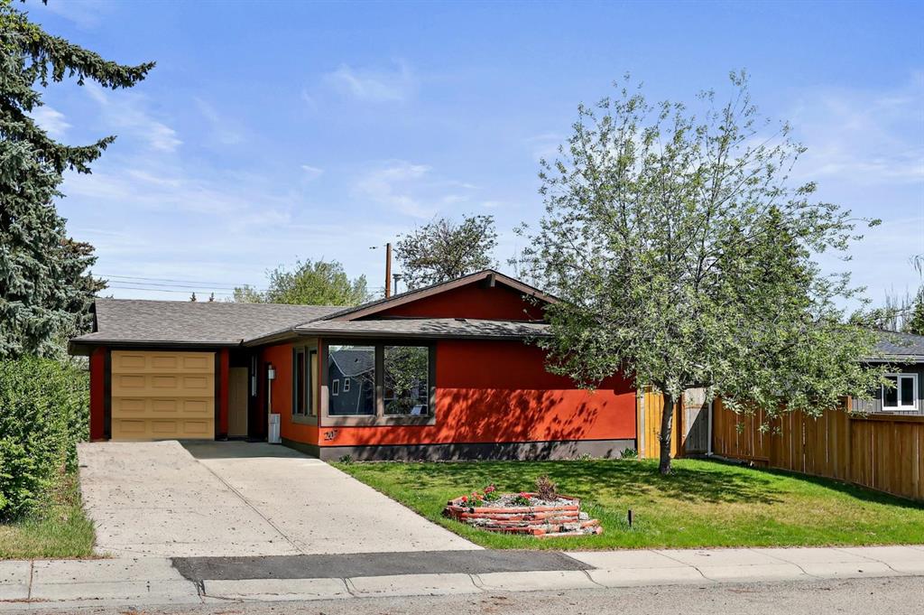 Picture of 207 Lake Ontario Place SE, Calgary Real Estate Listing