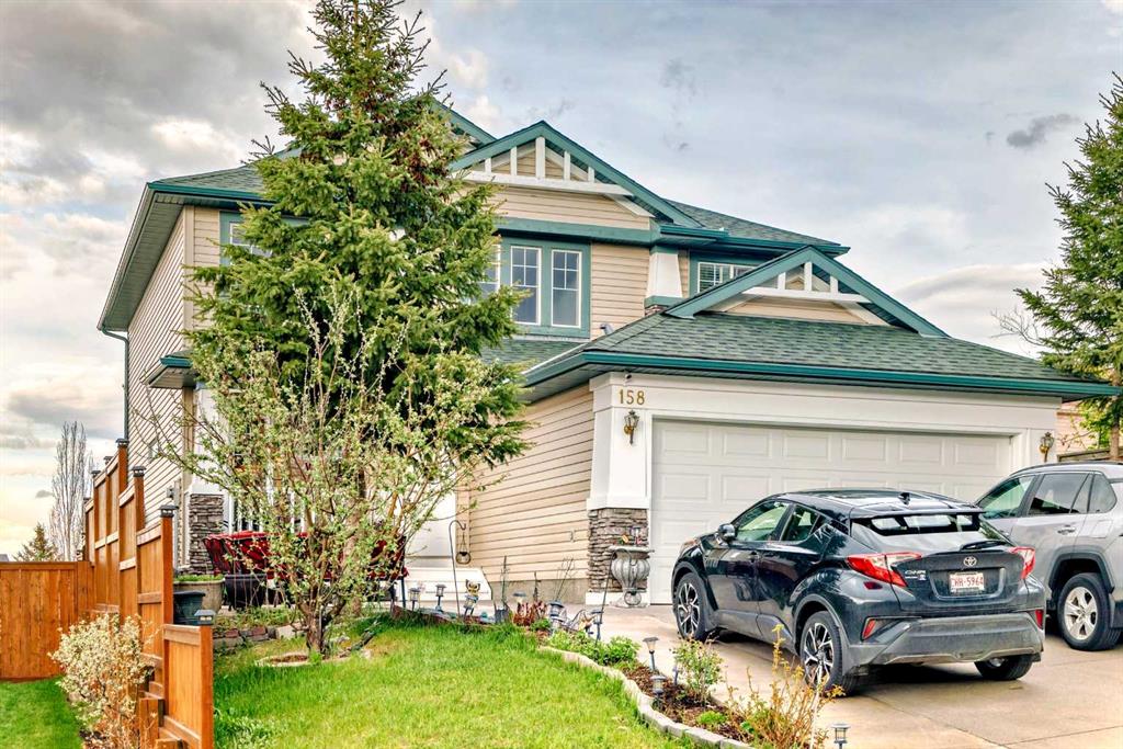 Picture of 158 Panamount Drive NW, Calgary Real Estate Listing