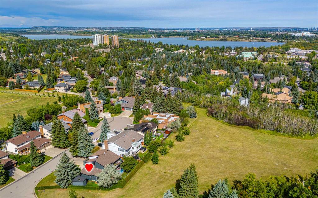 Picture of 204 Pump Hill View SW, Calgary Real Estate Listing