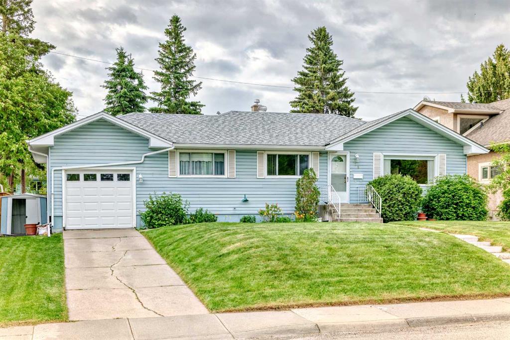 Picture of 178 Wildwood Drive SW, Calgary Real Estate Listing
