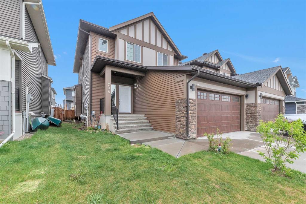 Picture of 708 Edgefield Crescent , Strathmore Real Estate Listing