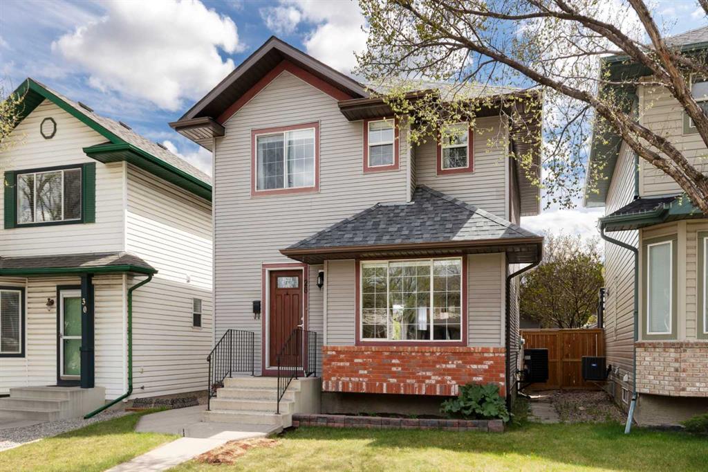 Picture of 26 Hidden Valley Link NW, Calgary Real Estate Listing