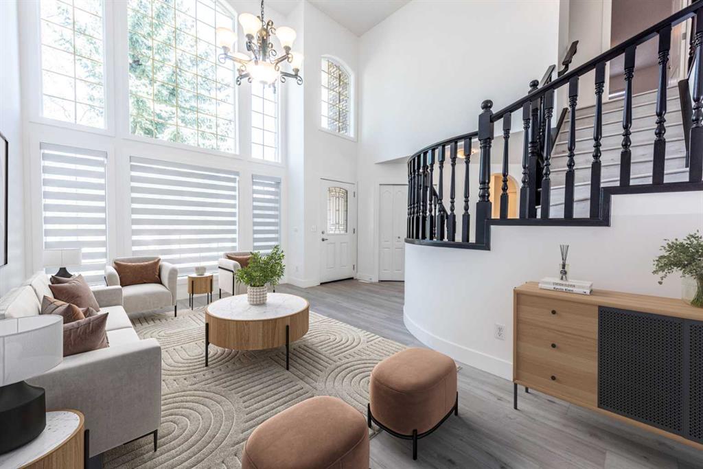 Picture of 21 Strathridge Crescent SW, Calgary Real Estate Listing