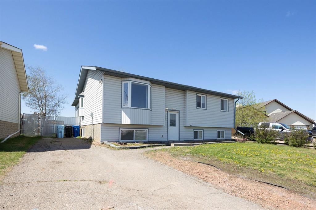 Picture of 173 Oaks Crescent , Fort McMurray Real Estate Listing