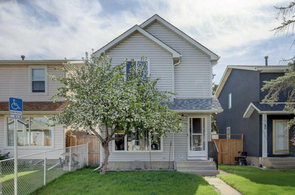 Picture of 44 Castlegreen Close NE, Calgary Real Estate Listing