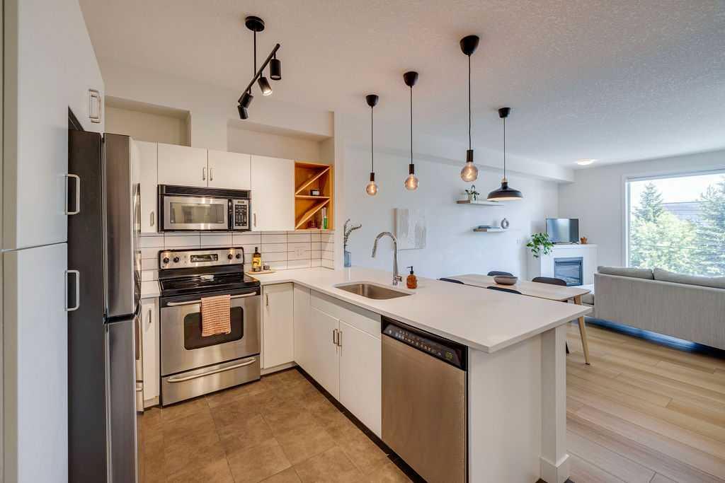 Picture of 312, 3600 15A Street SW, Calgary Real Estate Listing
