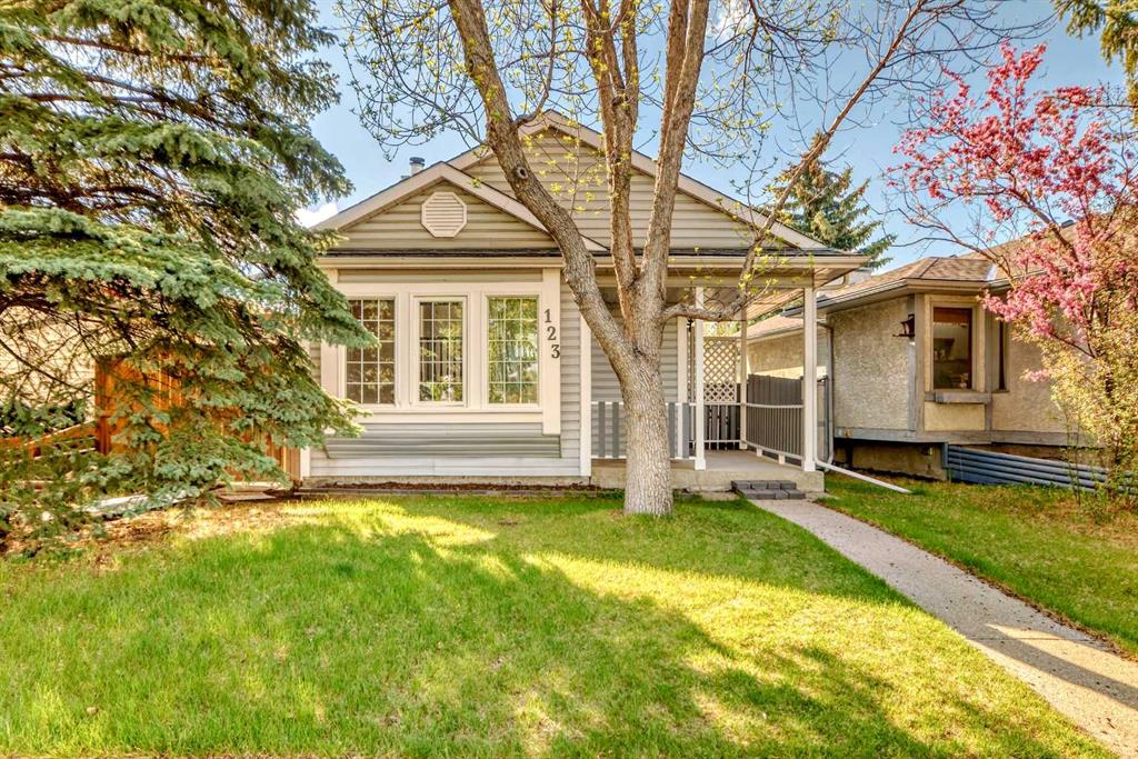 Picture of 123 Shawglen Road SW, Calgary Real Estate Listing