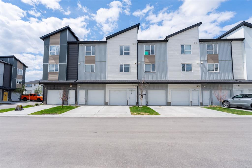 Picture of 449, 301 Redstone Boulevard NE, Calgary Real Estate Listing