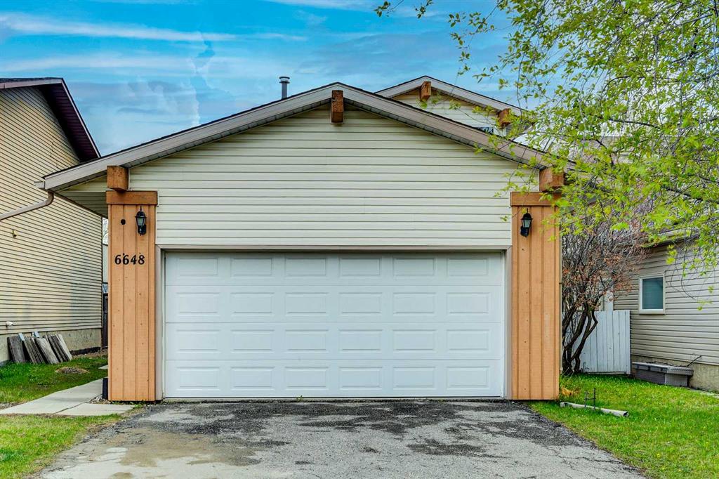 Picture of 6648 Ranchview Drive NW, Calgary Real Estate Listing