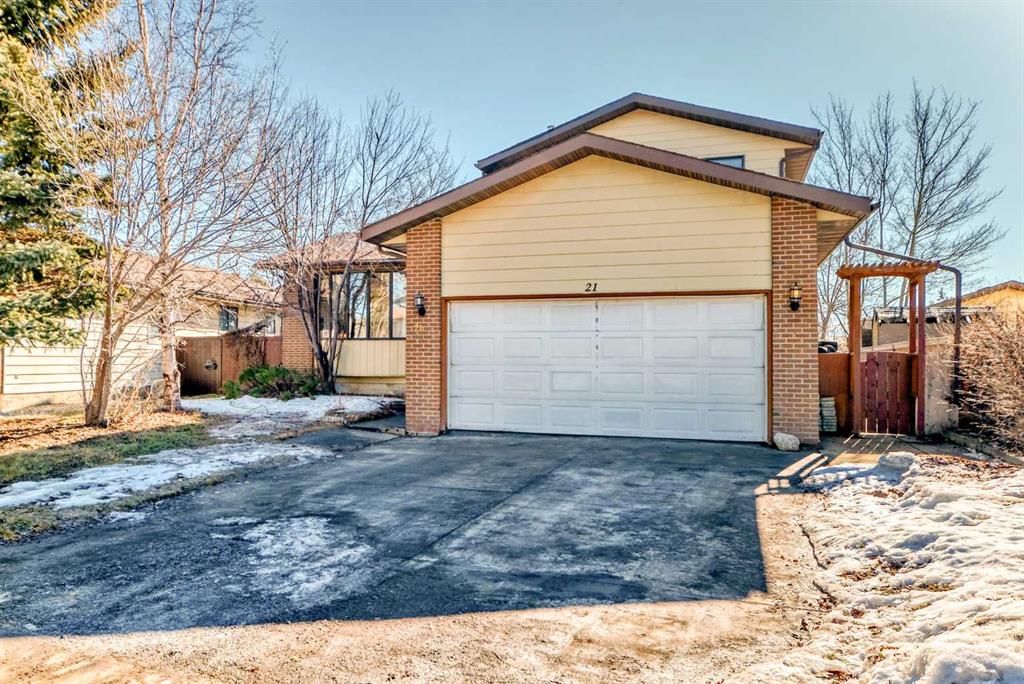 Picture of 21 Plainsview Road , Strathmore Real Estate Listing