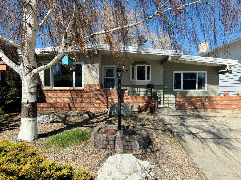Picture of 1519 16 Avenue S, Lethbridge Real Estate Listing