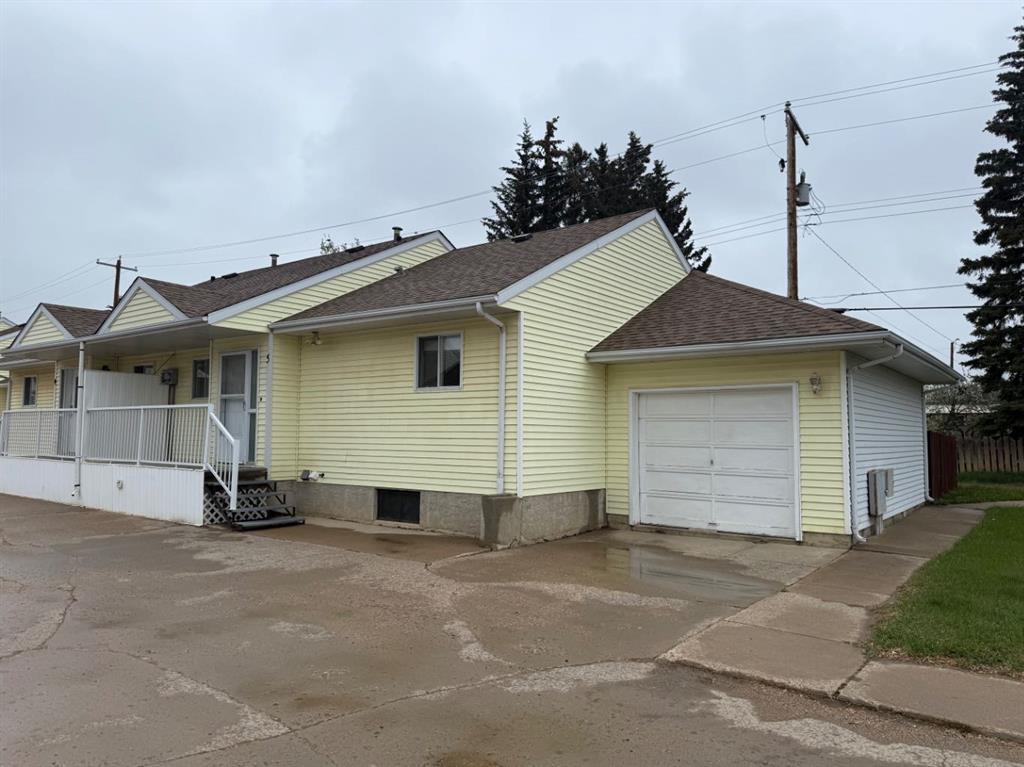 Picture of 5, 1330 1 Avenue , Wainwright Real Estate Listing