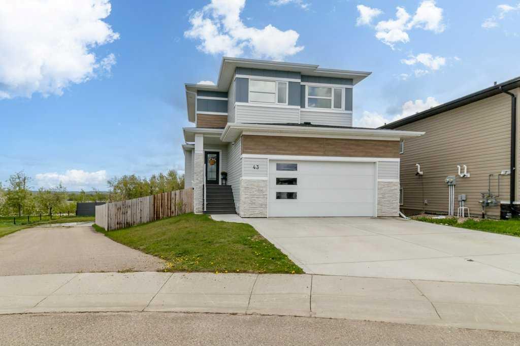 Picture of 43 Victor Close , Sylvan Lake Real Estate Listing