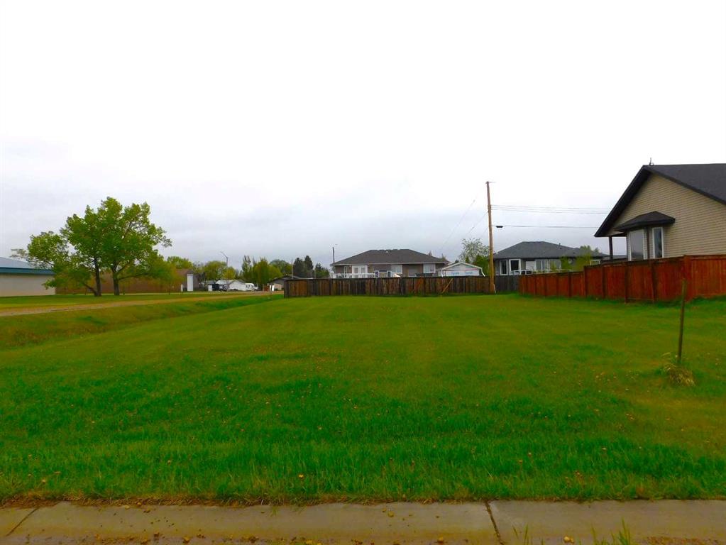 Picture of 301 Niblock Street , Bawlf Real Estate Listing