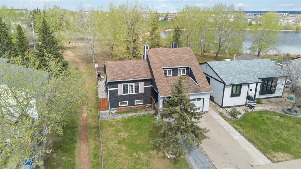 Picture of 189 Brooks Place , Fort McMurray Real Estate Listing