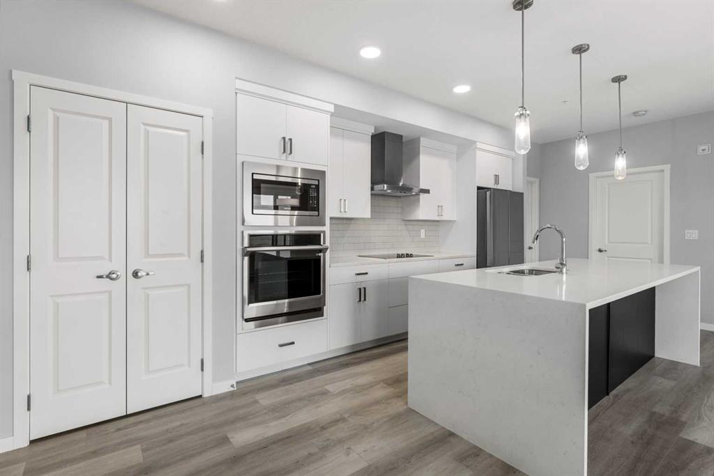 Picture of 2209, 42 Cranbrook Gardens SE, Calgary Real Estate Listing