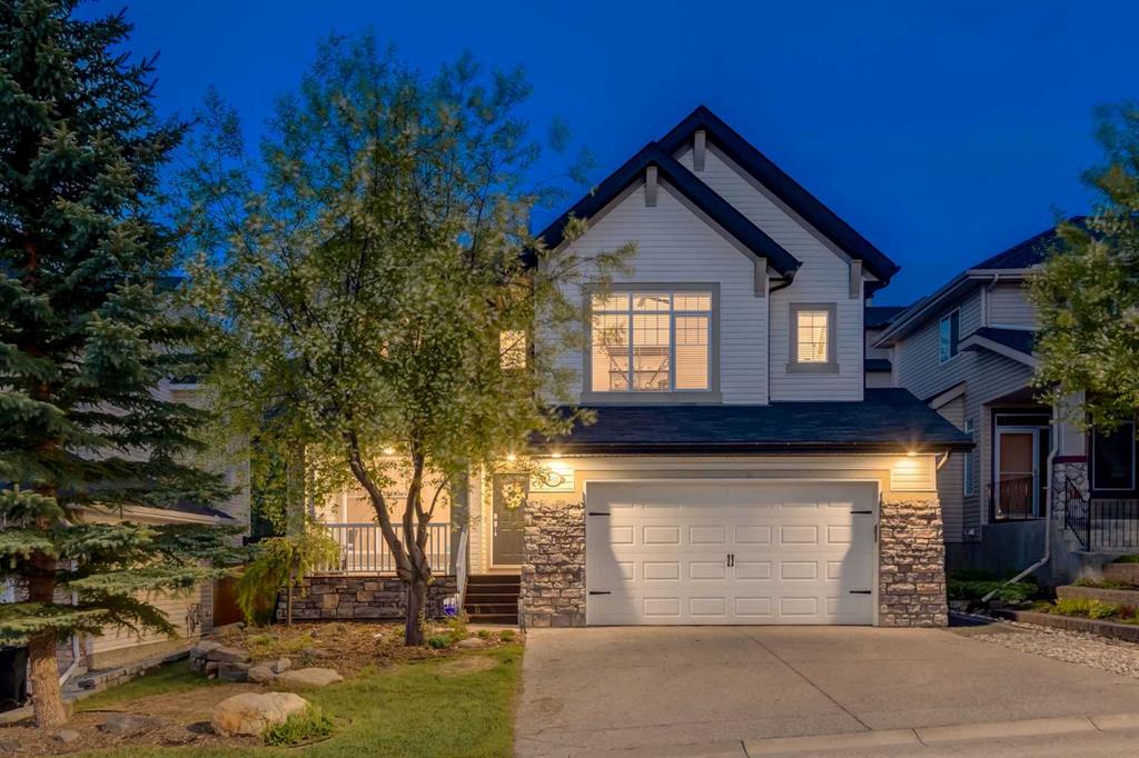 Picture of 162 CRESTRIDGE Way SW, Calgary Real Estate Listing