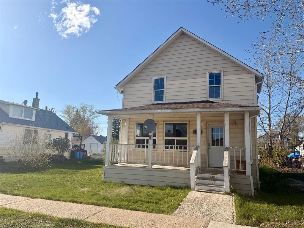 Picture of 212 4 Avenue W, Hanna Real Estate Listing