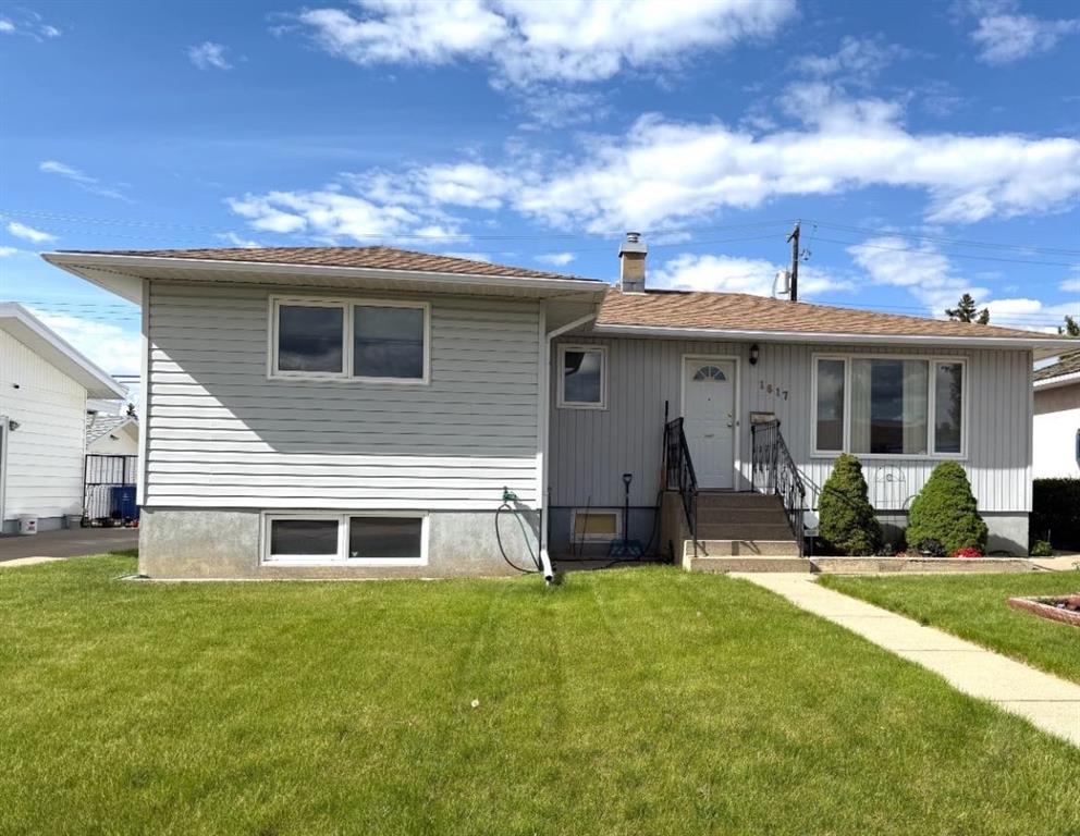 Picture of 1617 13 Avenue N, Lethbridge Real Estate Listing