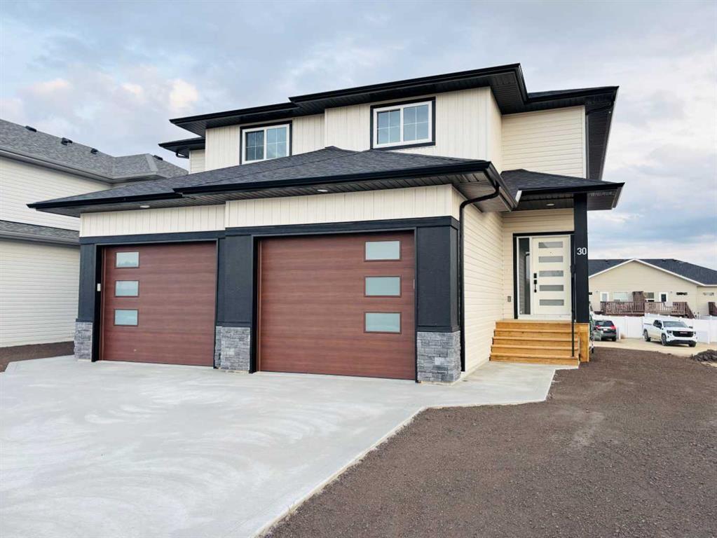 Picture of 30 Athens Place , Blackfalds Real Estate Listing