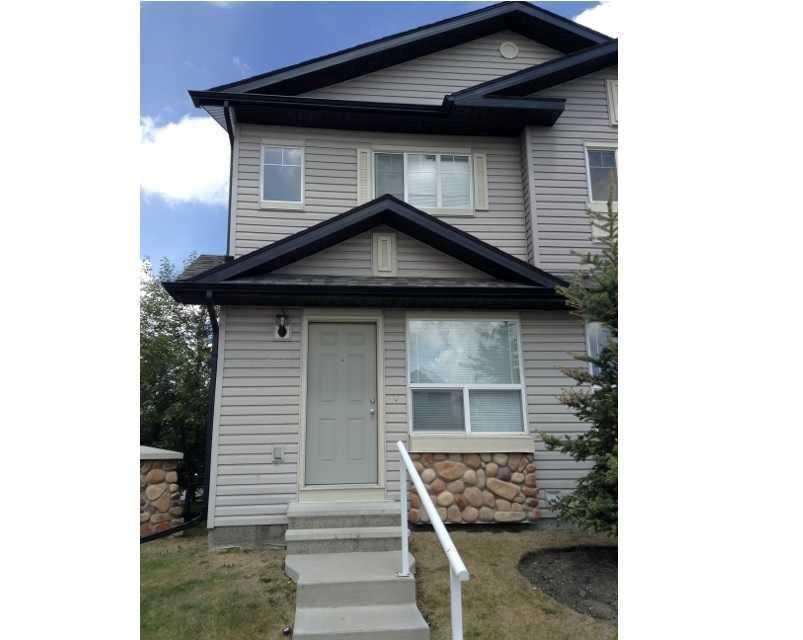 Picture of 501 Saddlecrest Boulevard NE, Calgary Real Estate Listing