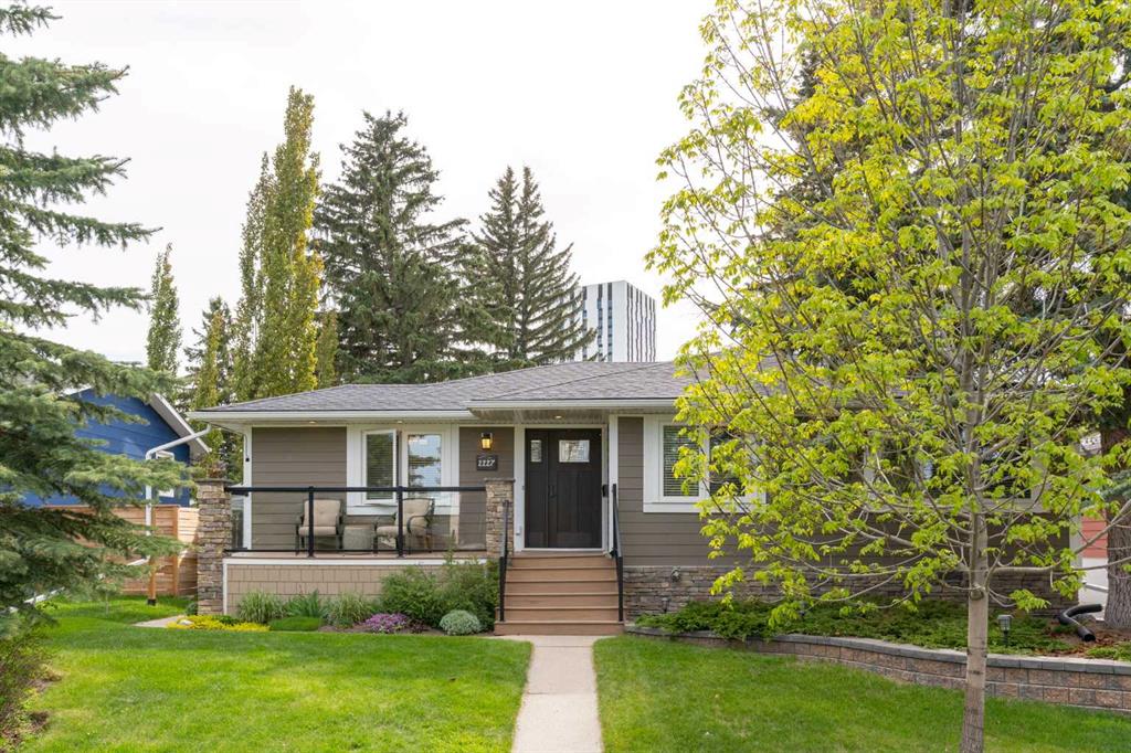 Picture of 2227 Halifax Crescent NW, Calgary Real Estate Listing