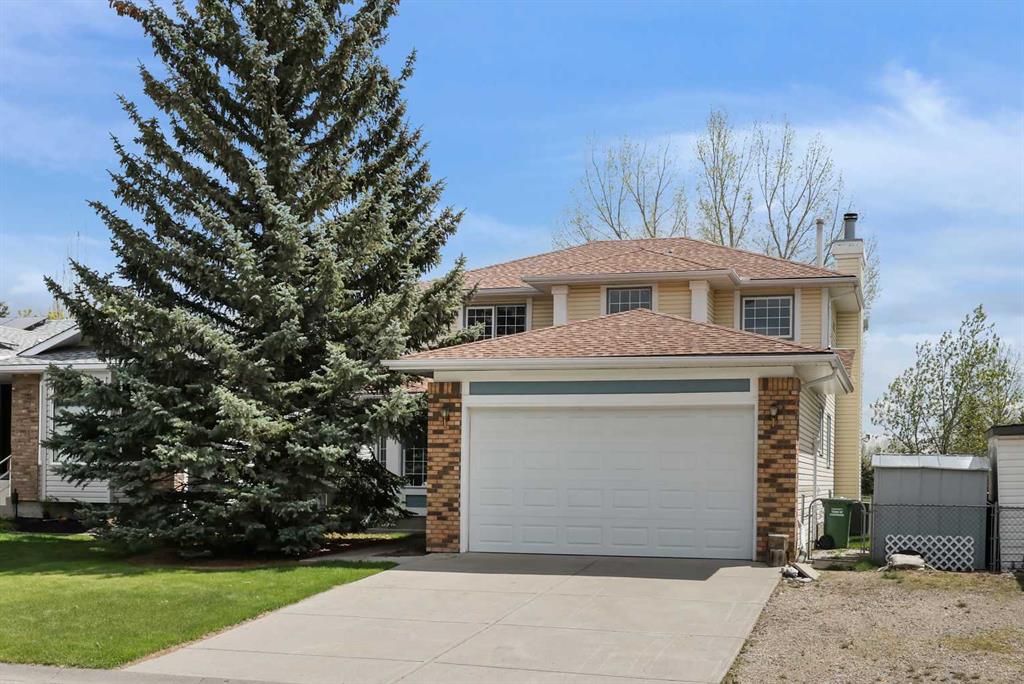 Picture of 45 Riverview Circle , Cochrane Real Estate Listing